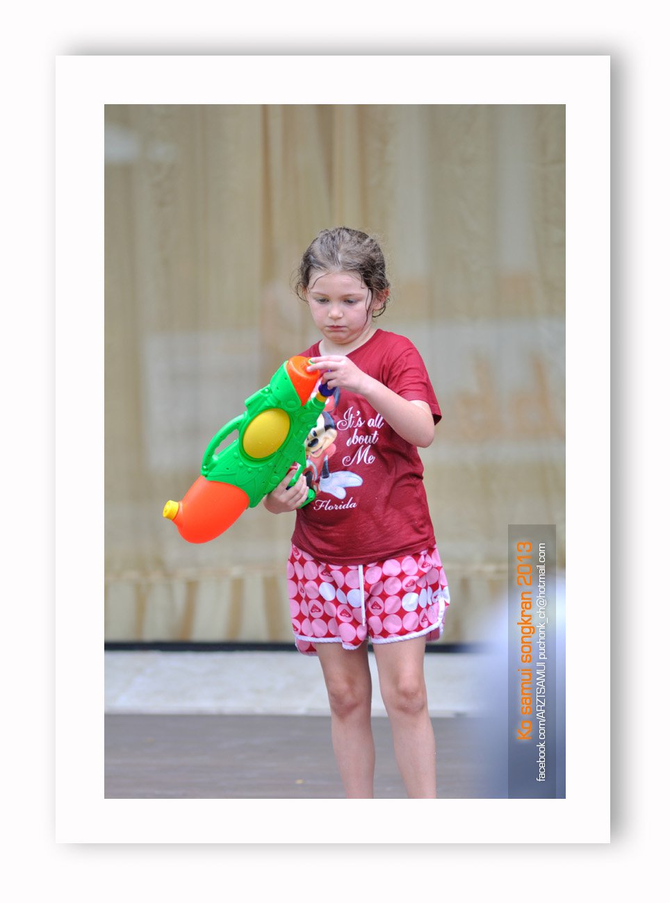 Photo :  , 964x1300 pixel 181,933 bytes