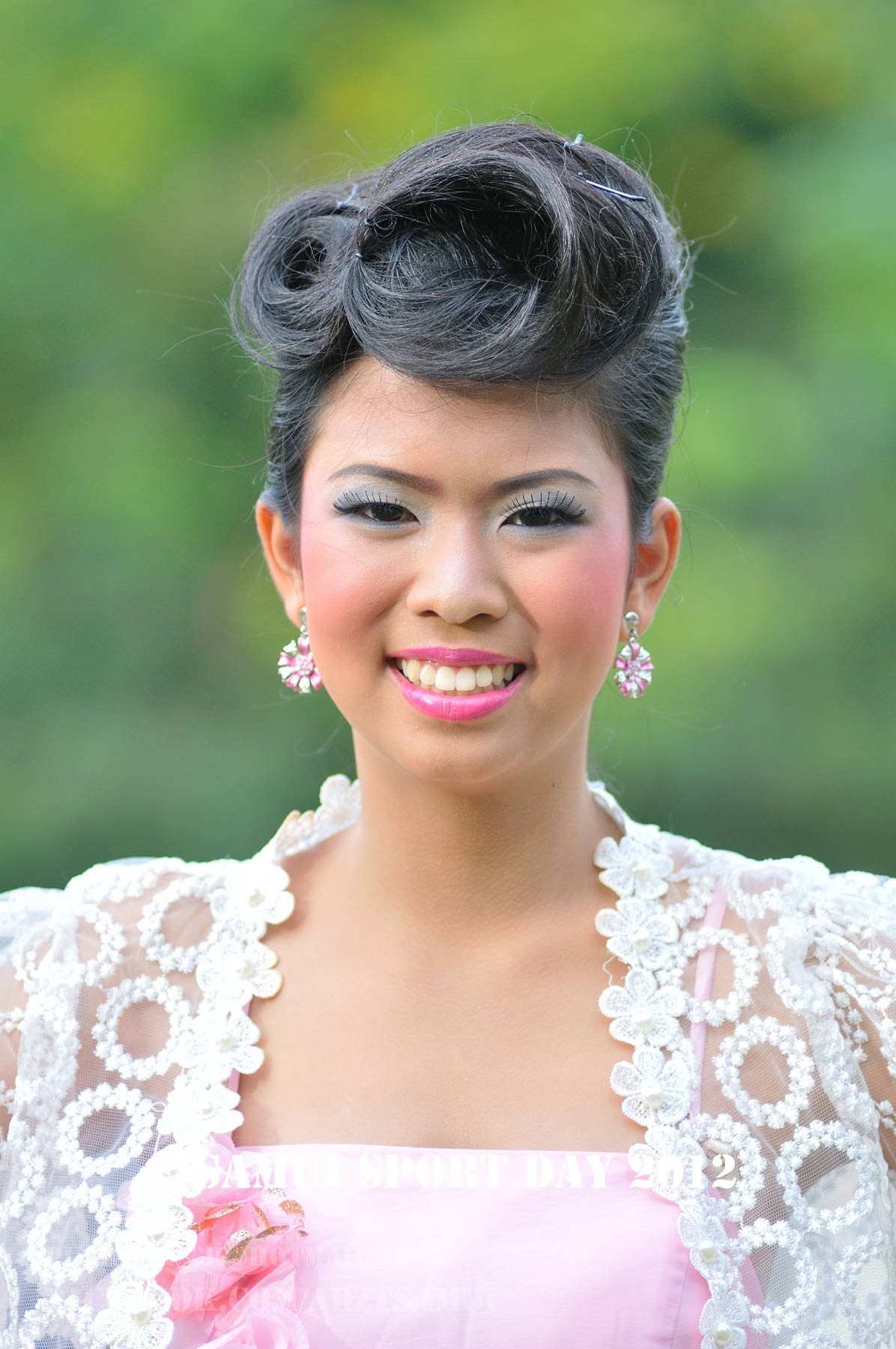 Photo :  , 1196x1800 pixel 201,359 bytes
