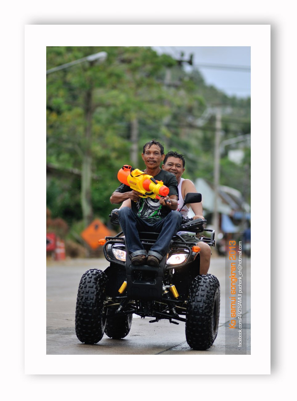 Photo :  , 964x1300 pixel 172,945 bytes